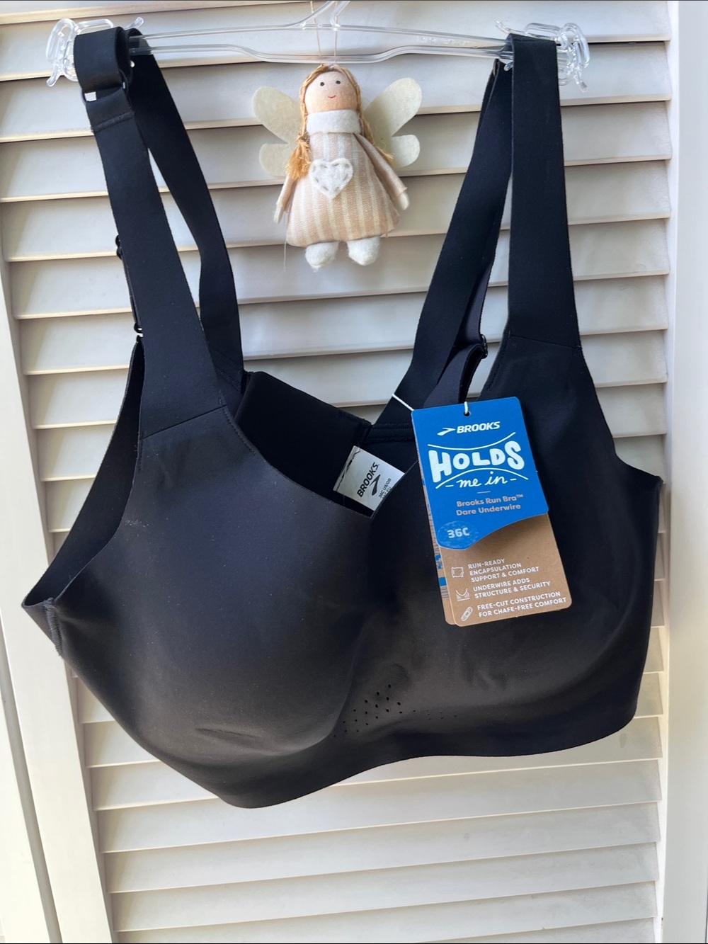 NWT 36C Dare underwire run bra by BROOKS in black
